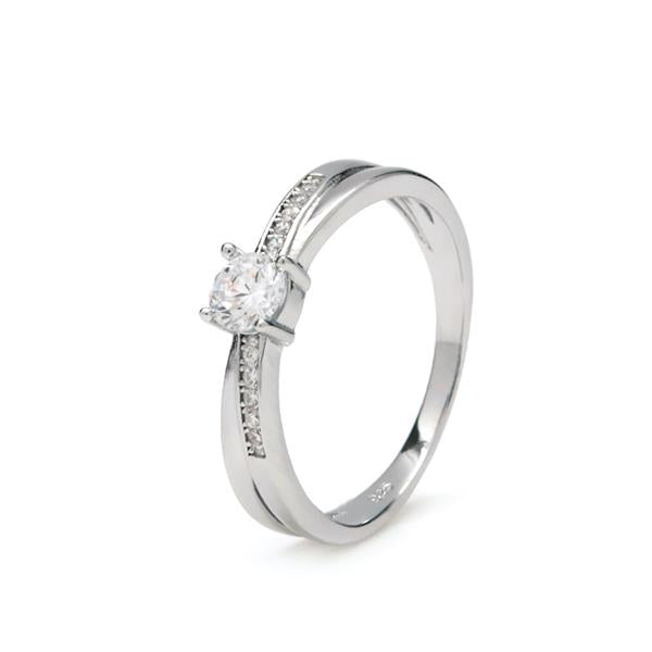 Anillo de Plata con Circonita Central y en Extremos