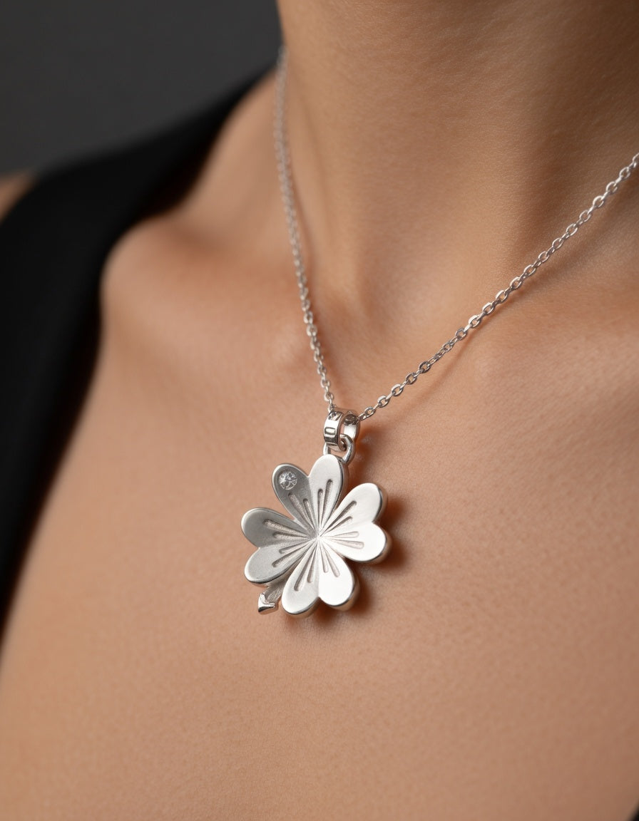 LOTUS SILVER COLLARET SRA. TRÈVOL